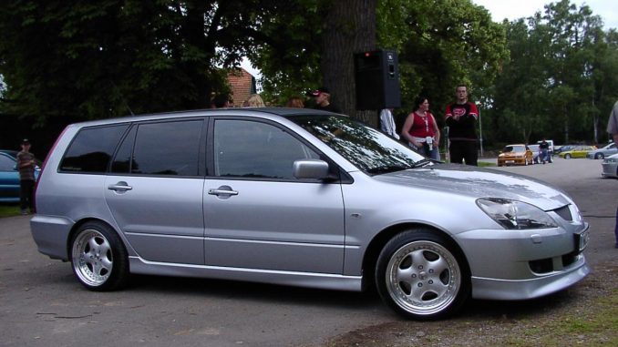 Mitsubishi Lancer 2 0 2003 Technical Specifications