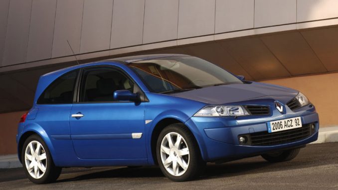 Renault Megane 2 0 2006 Technical Specifications Interior