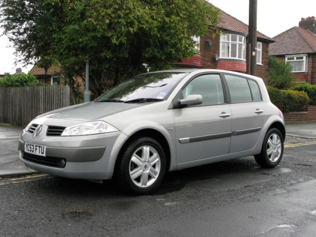 Renault Megane 1.6 2004 TECHNICAL SPECIFICATIONS