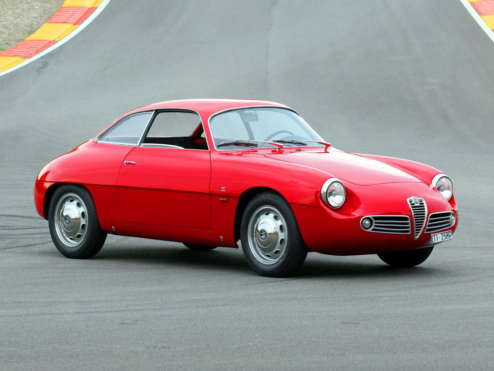Alfa Romeo Giulietta 1.3 1960 photo - 8