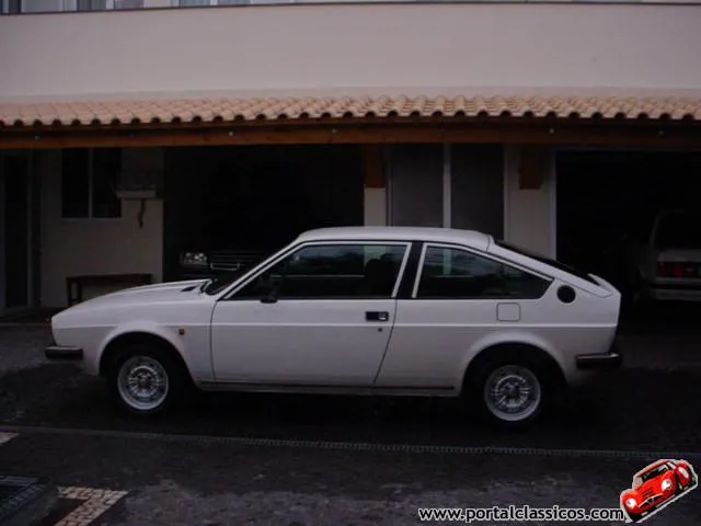 Alfa Romeo Giulietta 1.3 1982 photo - 3