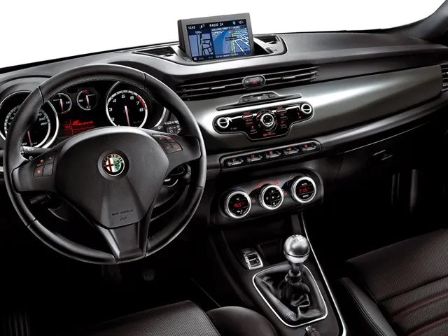 Alfa Romeo Giulietta 1.4 2014 photo - 3