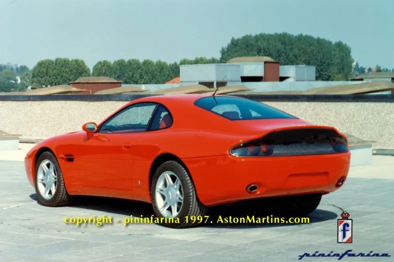 Aston Martin Vantage 5.3 1997 photo - 8