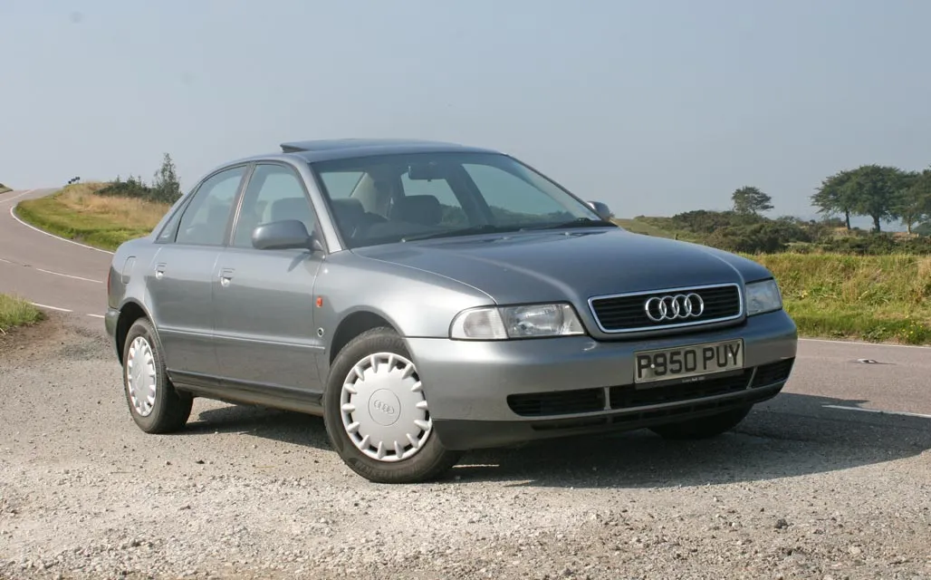 Audi A4 1.8 1996 photo - 4