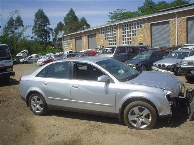 Audi A4 1.9 2003 photo - 3