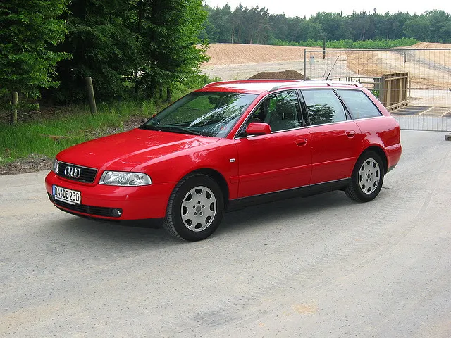 Audi A4 2.5 1999 photo - 7