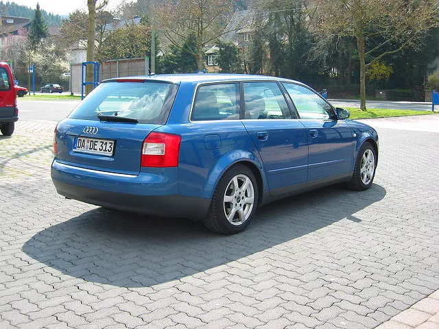 Audi A4 2.5 2002 photo - 3
