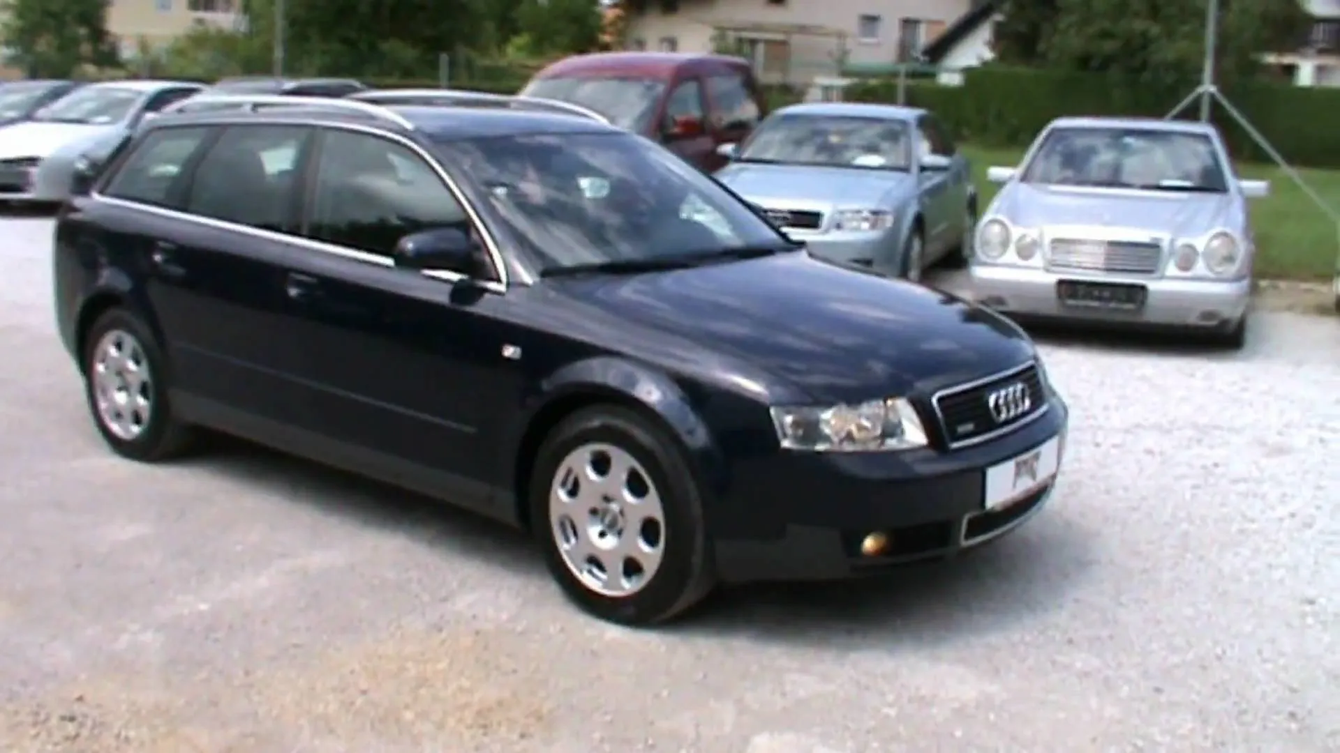 Audi A4 2.5 2004 photo - 2