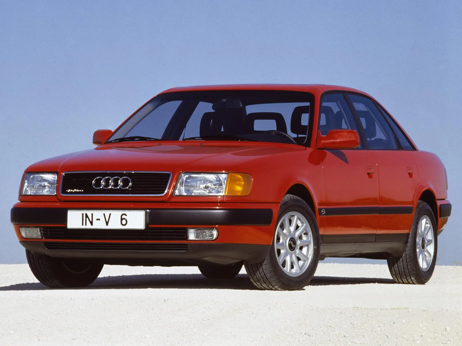 Audi A6 2.0 1990 photo - 9