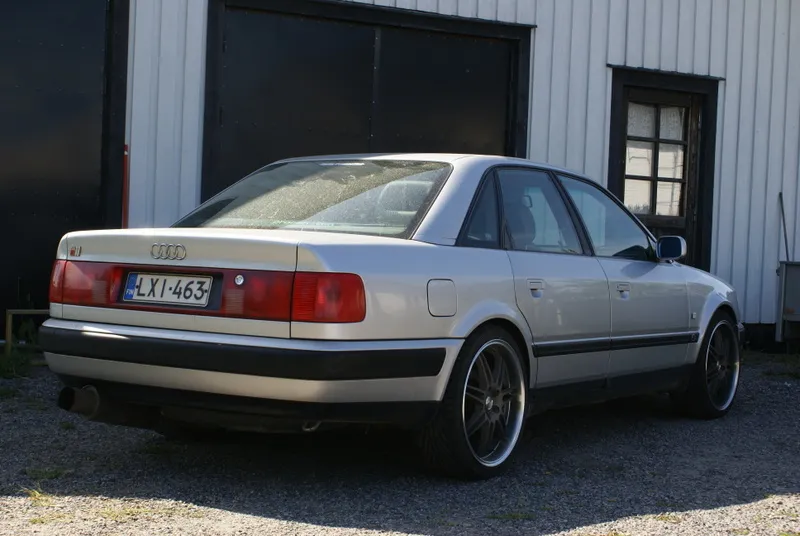 Audi A6 2.0 1992 photo - 1