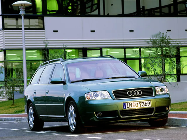 Audi A6 2.0 2001 photo - 6