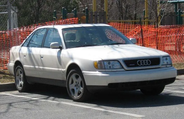 Audi A6 2.3 1997 photo - 9