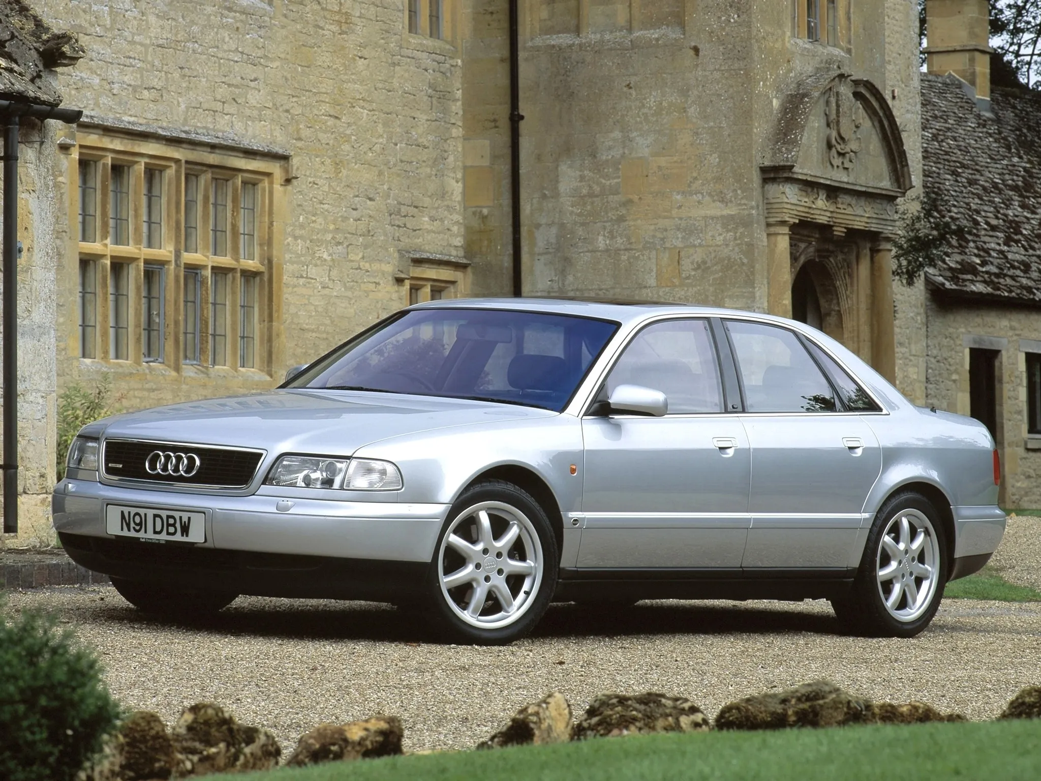 Audi A8 2.8 1995 photo - 7