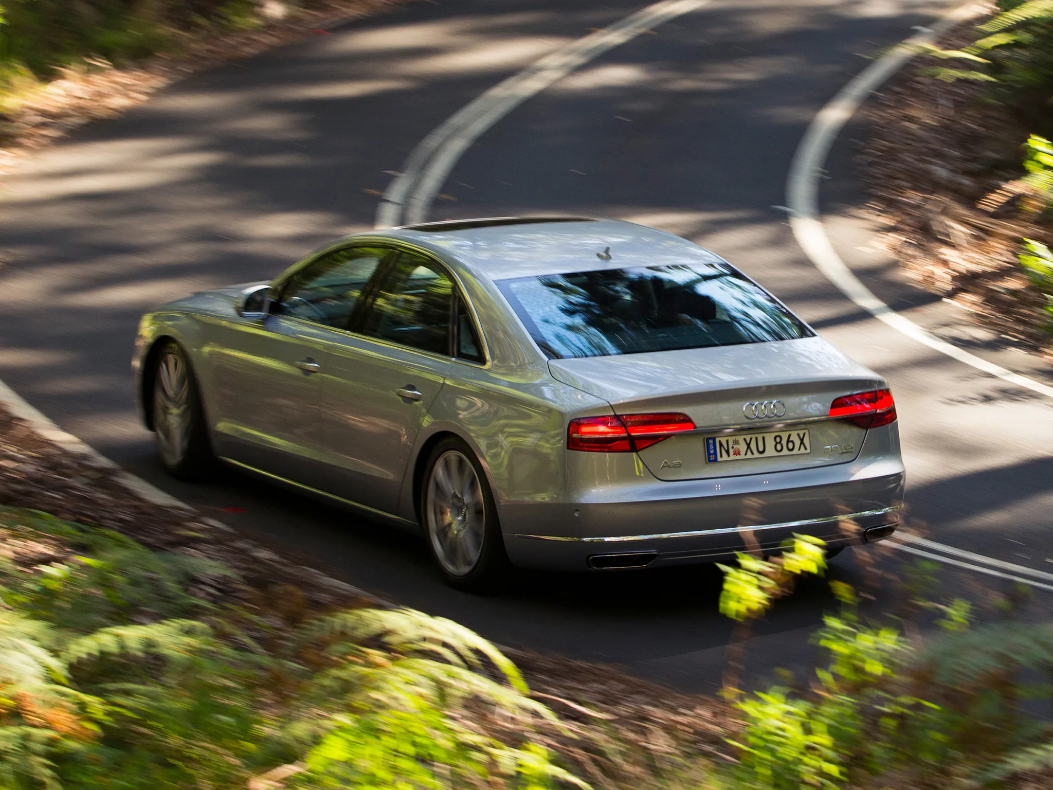 Audi A8 3.0 2014 photo - 1