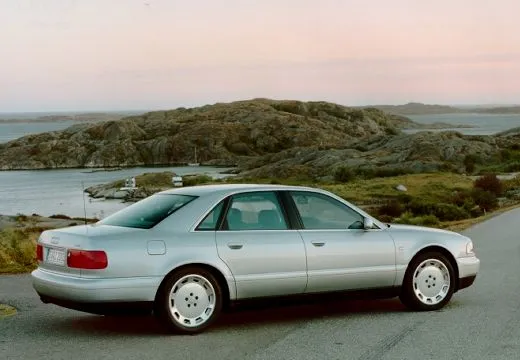 Audi A8 3.7 1996 photo - 9