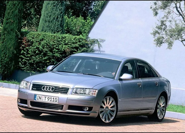 Audi A8 4.2 2004 photo - 8