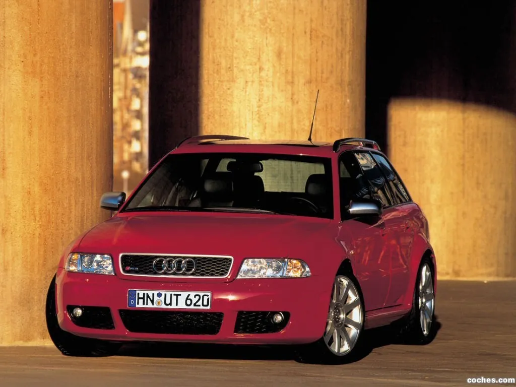 Audi RS 4 2.7 2000 photo - 10