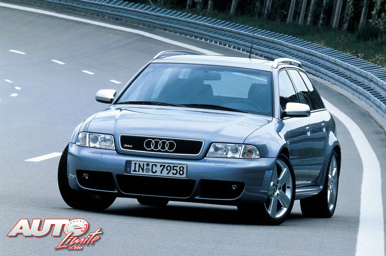 Audi RS 4 2.7 2000 photo - 12