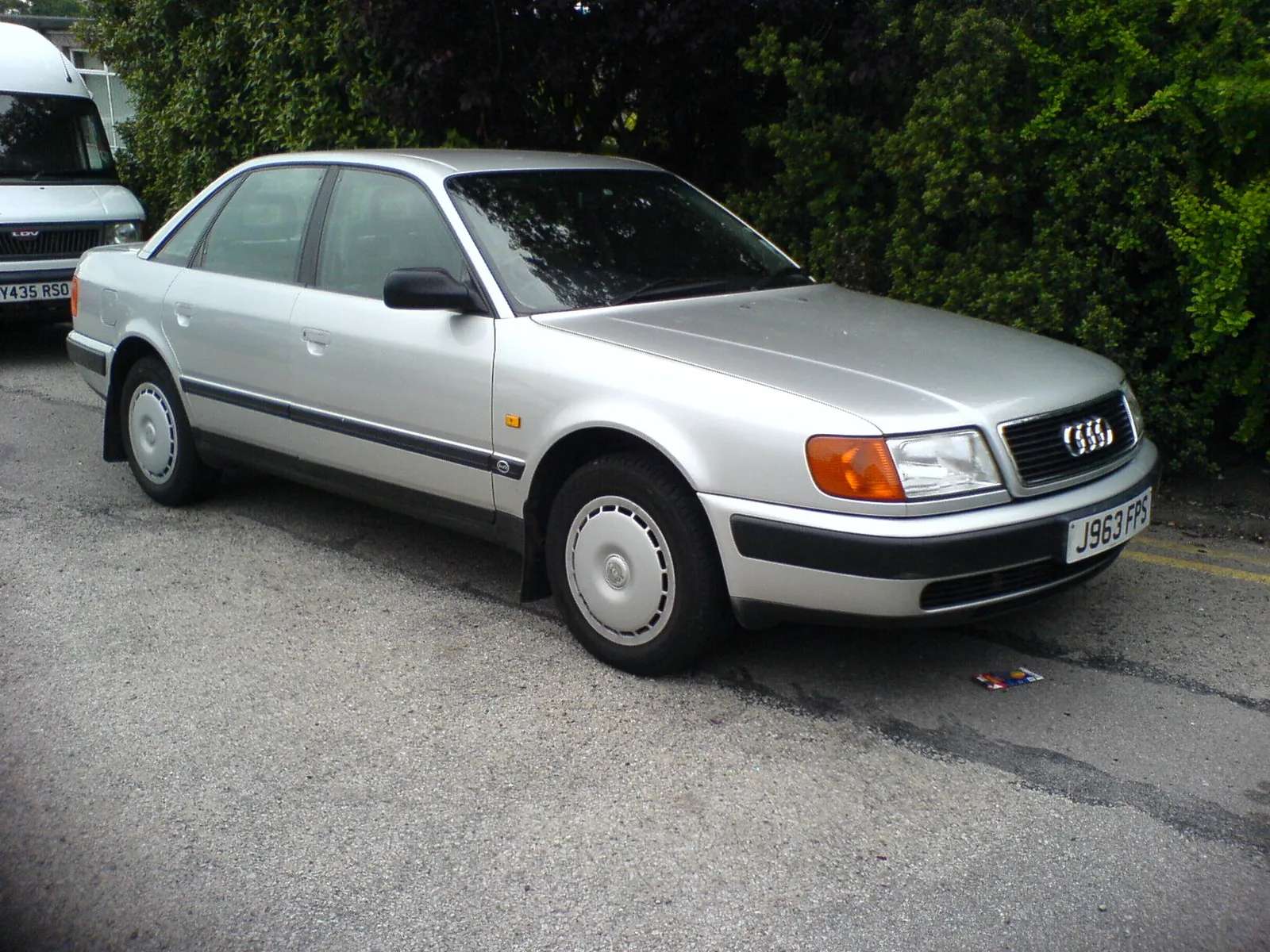 Audi S4 4.2 1991 photo - 1