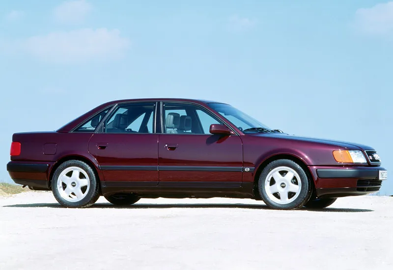 Audi S4 4.2 1992 photo - 2