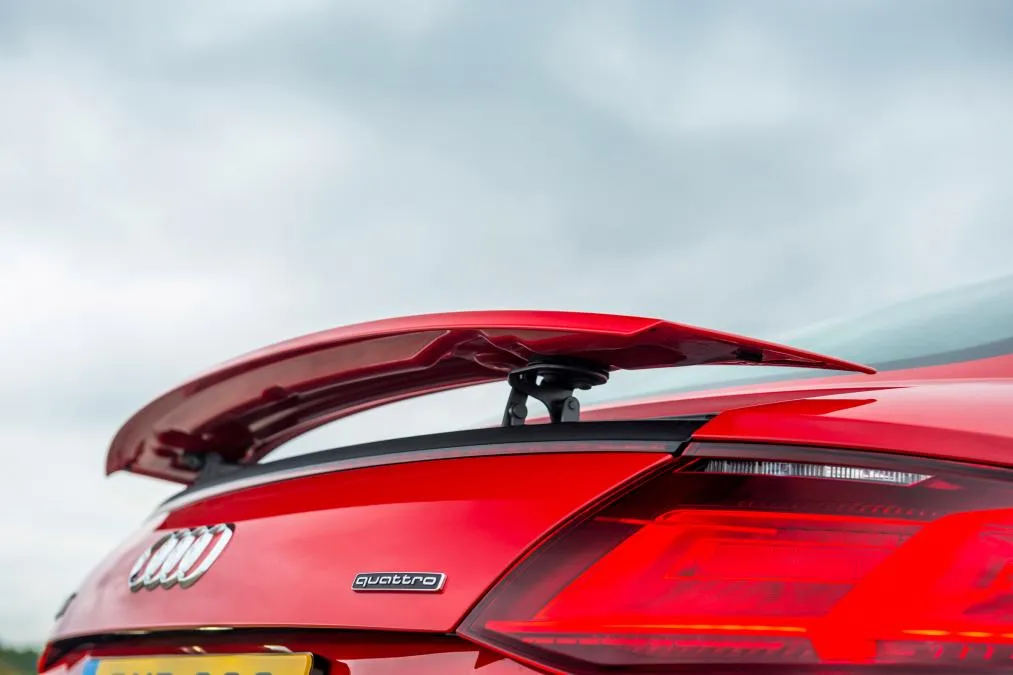 Audi TT 2.0 2014 photo - 10