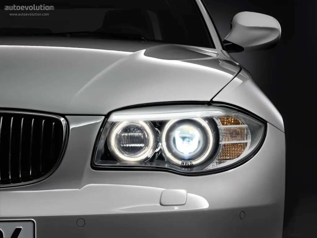 BMW 1 series 123d 2013 photo - 1