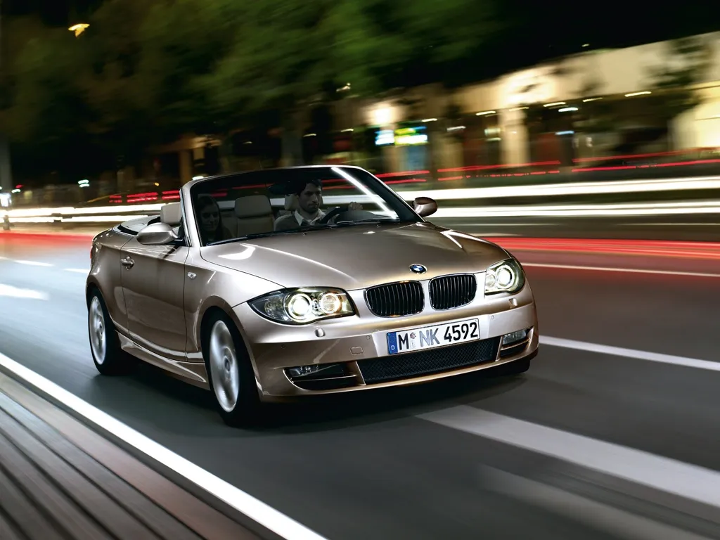 BMW 1 series 135is 2011 photo - 6
