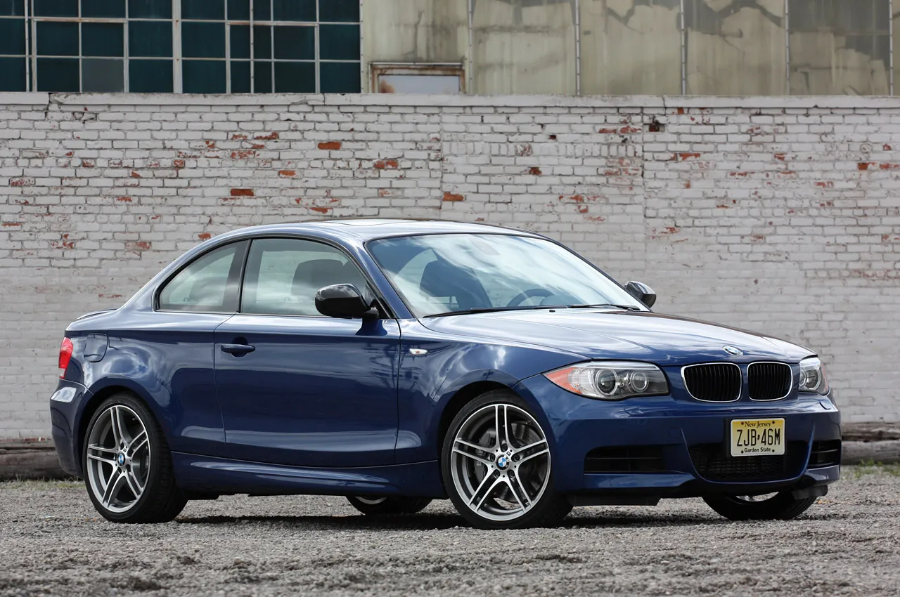 BMW 1 series 135is 2013 photo - 9