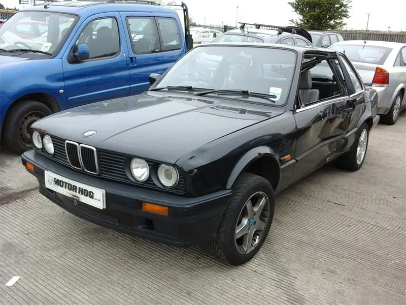 BMW 3 series 316 1988 photo - 10
