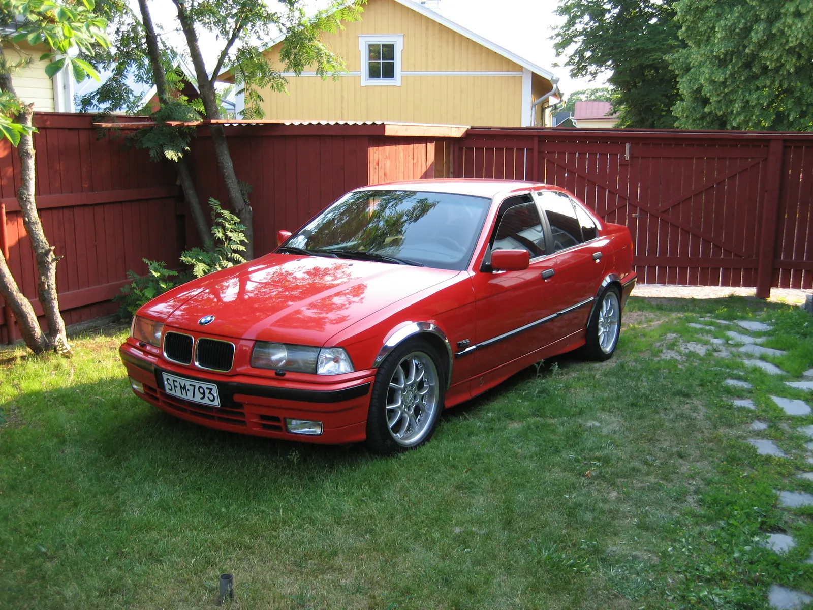 BMW 3 series 316 1990 photo - 7