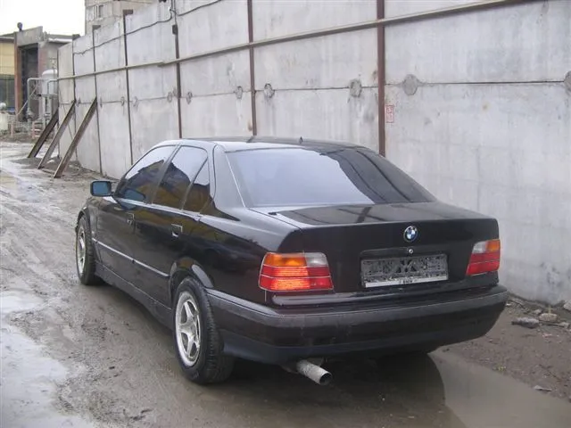 BMW 3 series 316 1993 photo - 4