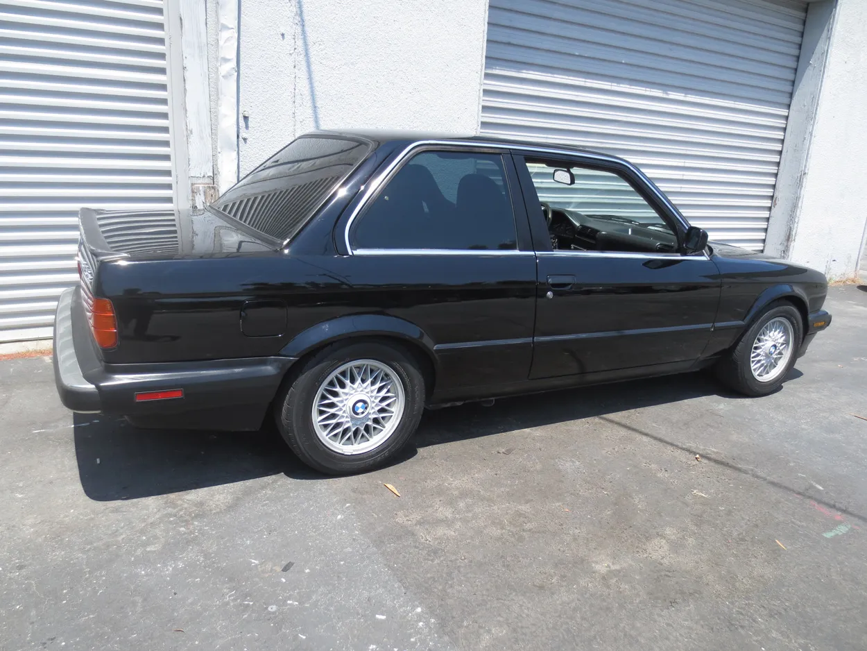 BMW 3 series 316i 1988 photo - 10