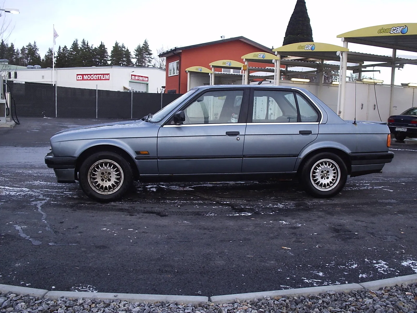 BMW 3 series 316i 1988 photo - 6