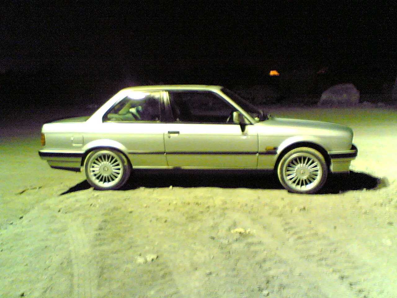 BMW 3 series 316i 1990 photo - 9