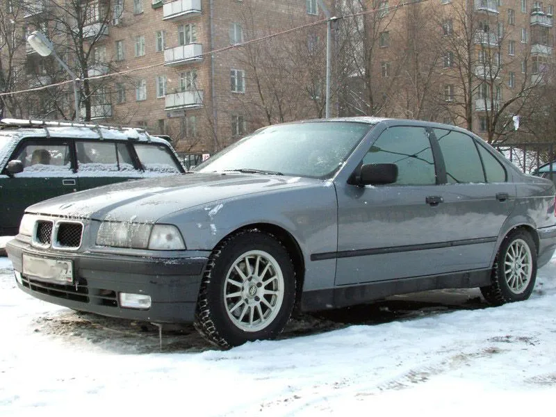 BMW 3 series 316i 1993 photo - 2