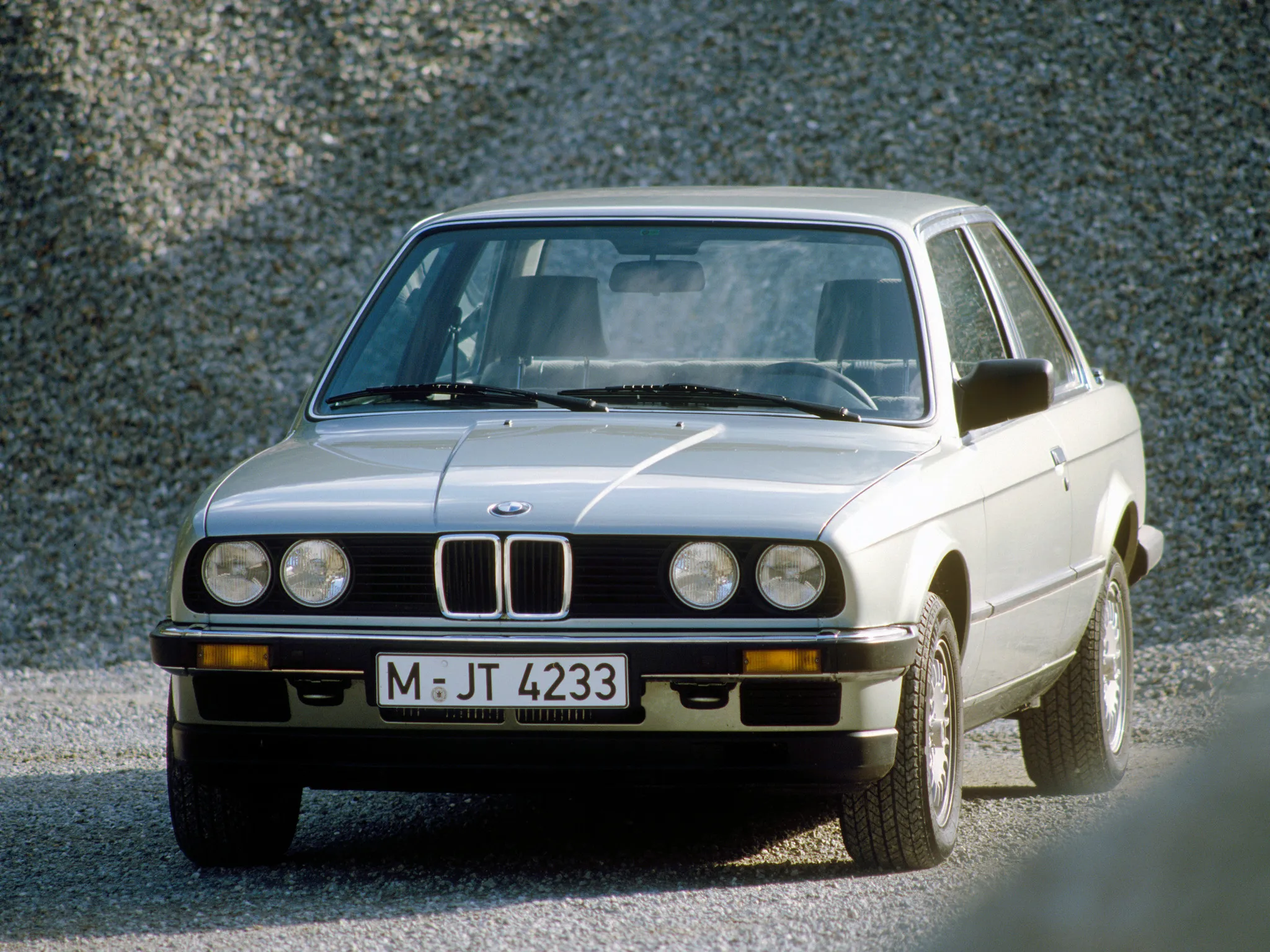 BMW 3 series 318i 1982 photo - 11