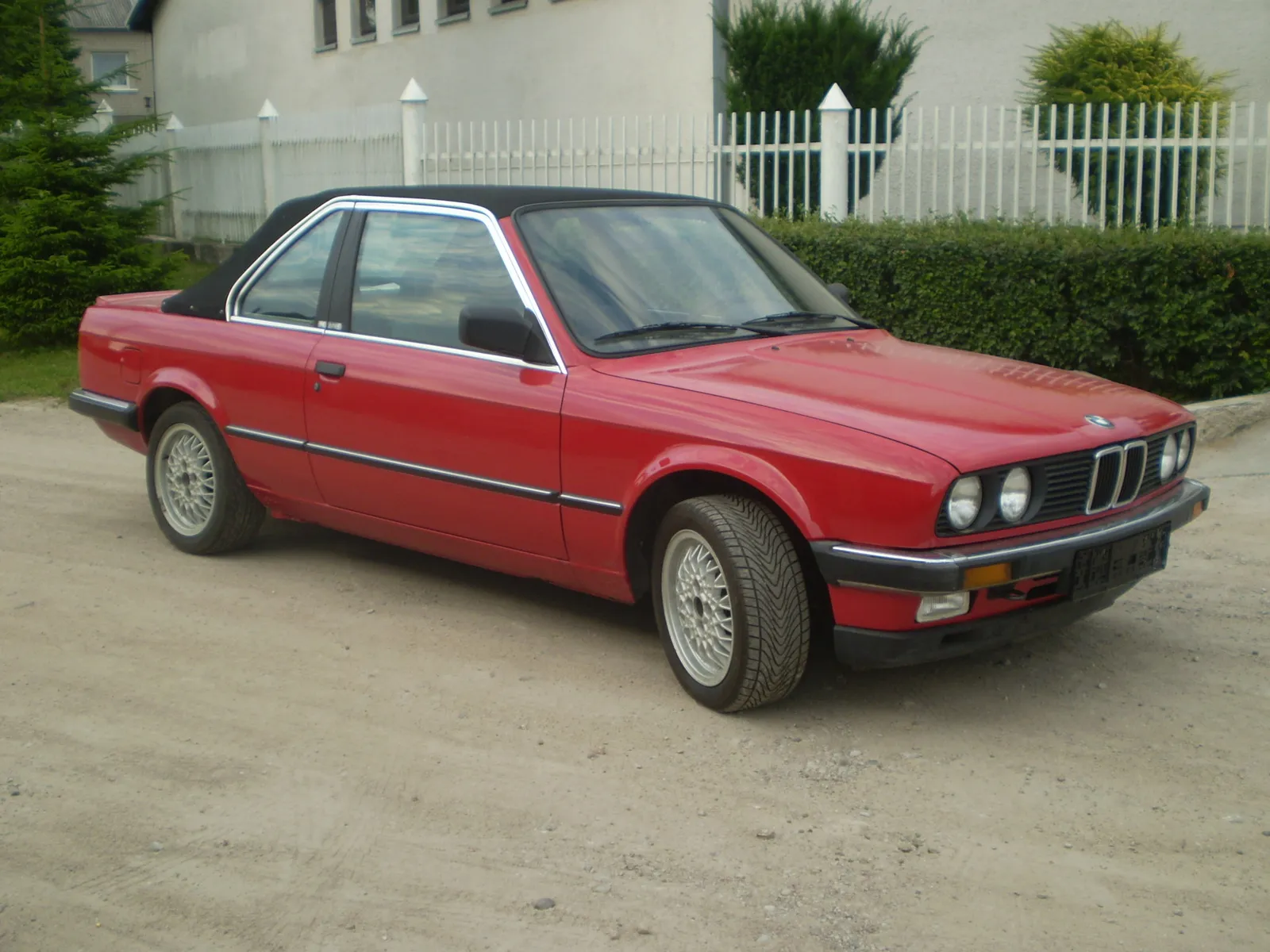 BMW 3 series 318i 1986 photo - 5