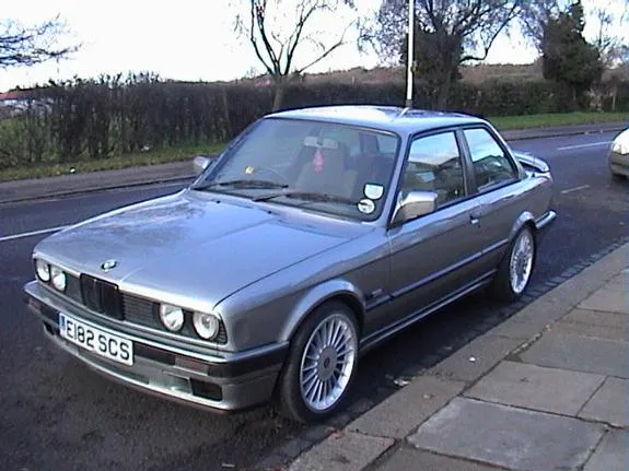 BMW 3 series 318i 1988 photo - 2