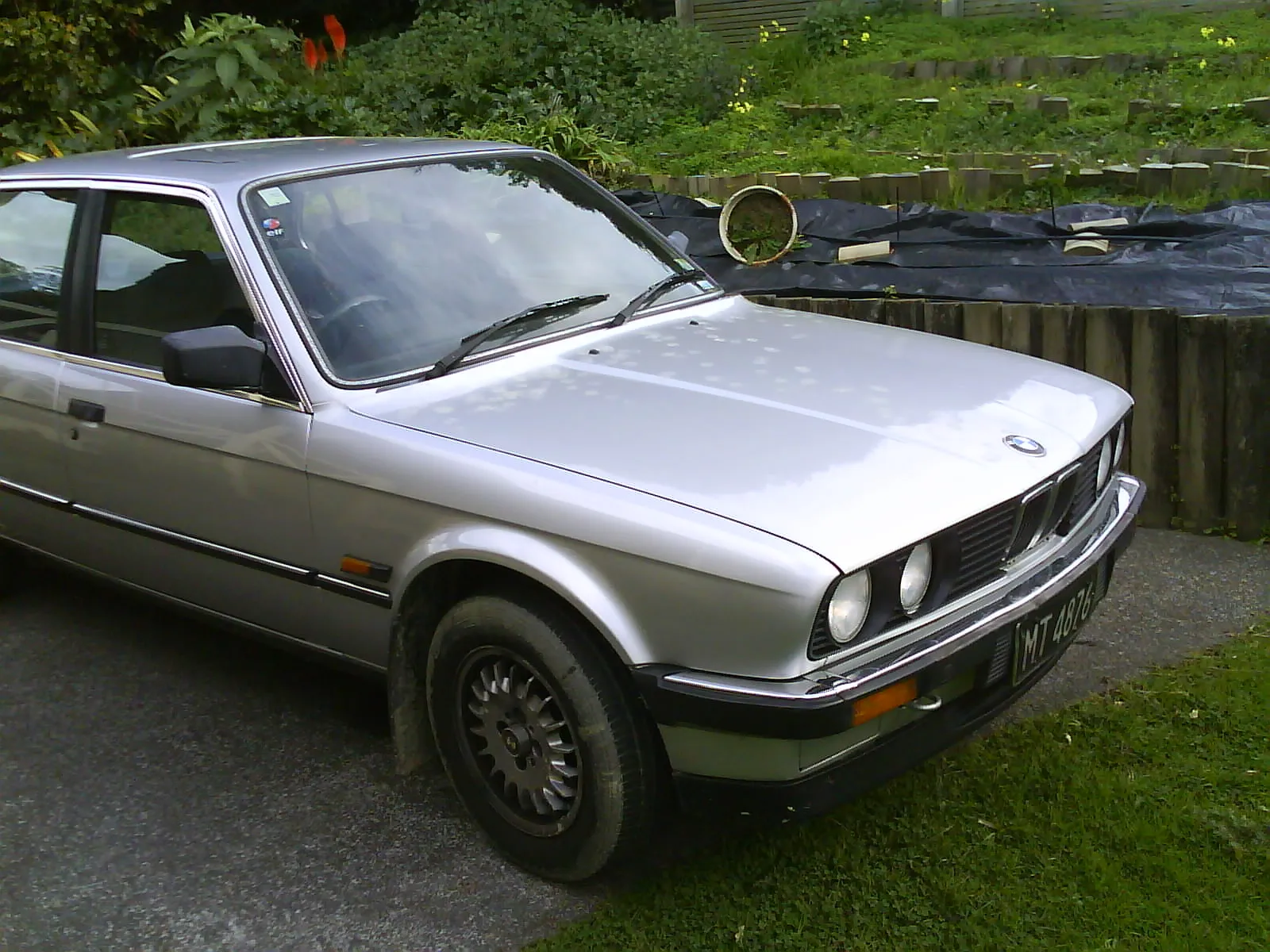 BMW 3 series 318i 1988 photo - 9