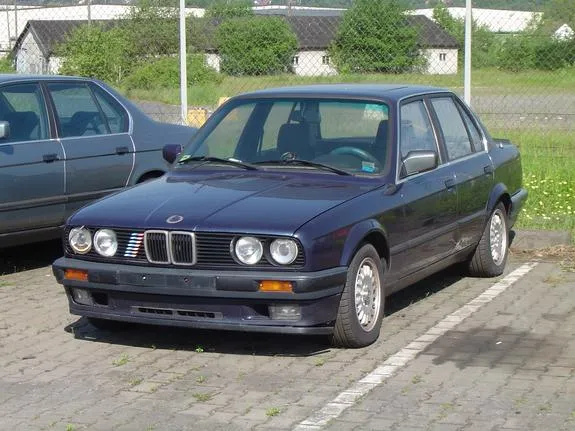 BMW 3 series 318i 1989 photo - 8