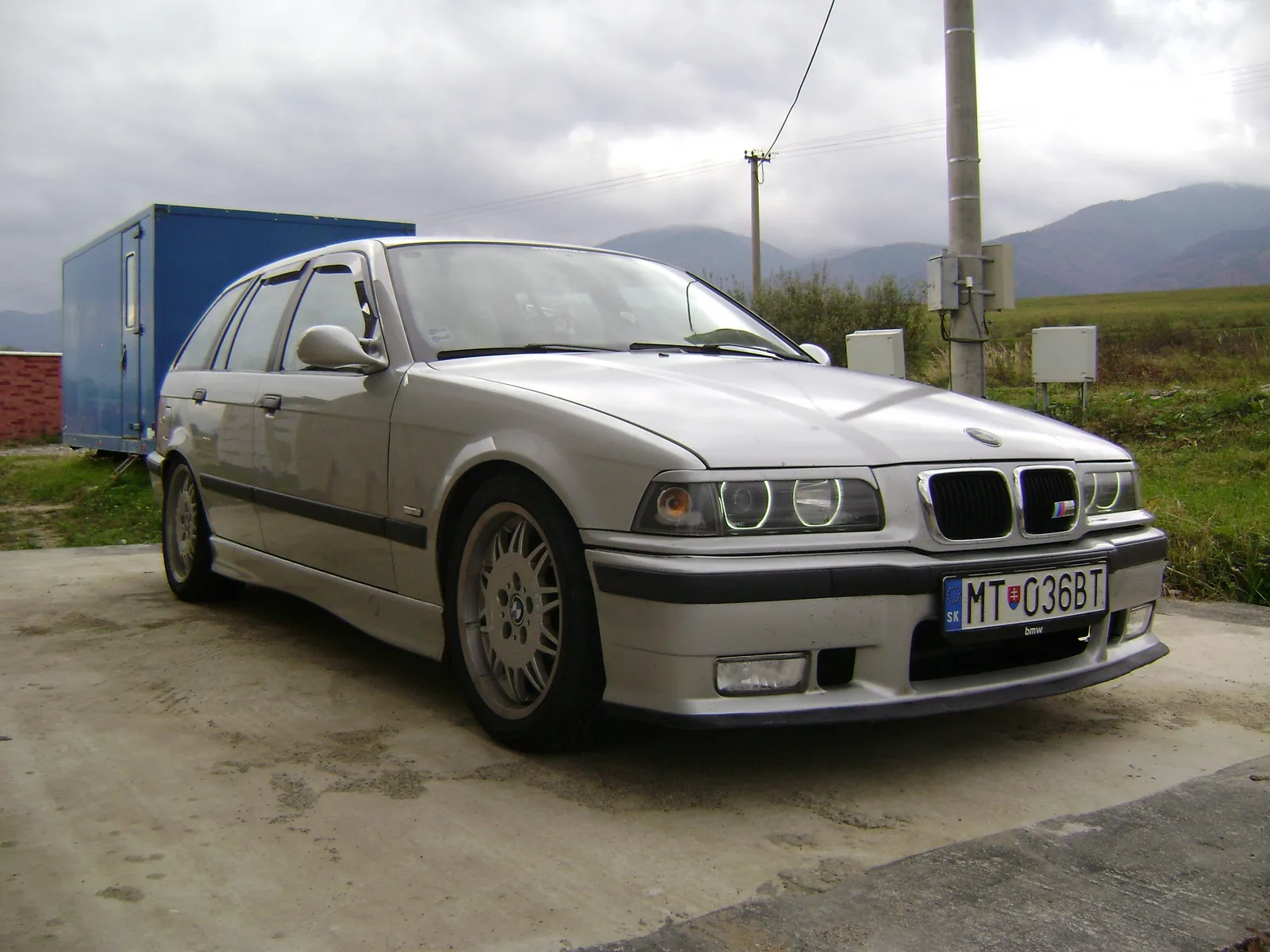 BMW 3 series 318i 1998 photo - 7