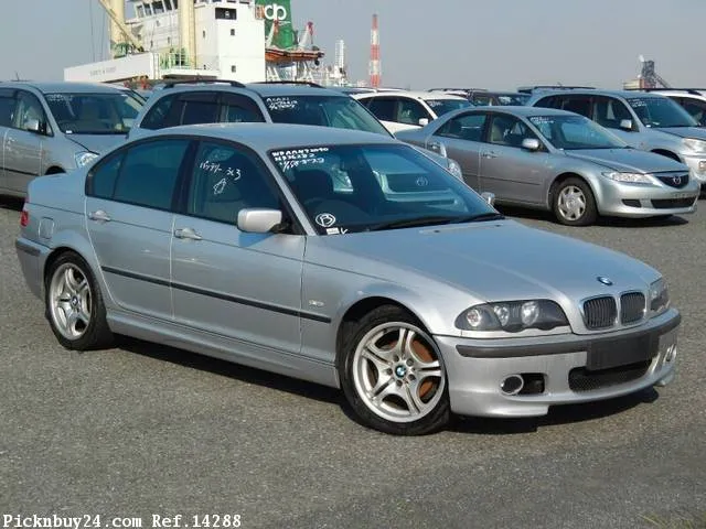 BMW 3 series 318i 2001 photo - 12