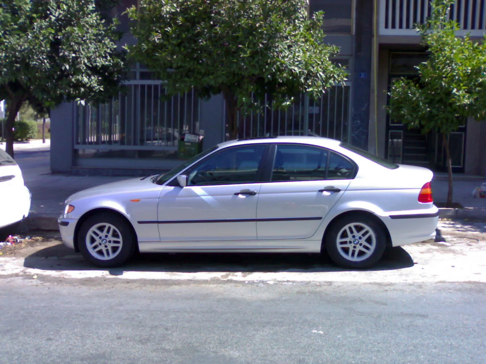 BMW 3 series 318i 2001 photo - 8