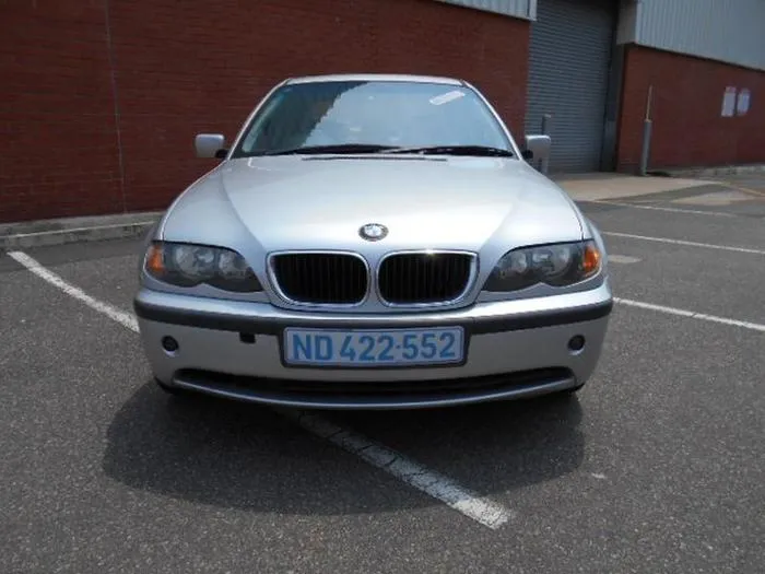 BMW 3 series 318i 2002 photo - 4