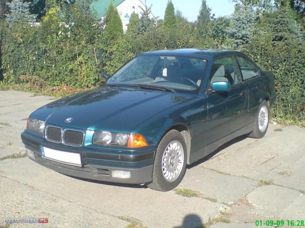 BMW 3 series 318is 1992 photo - 8