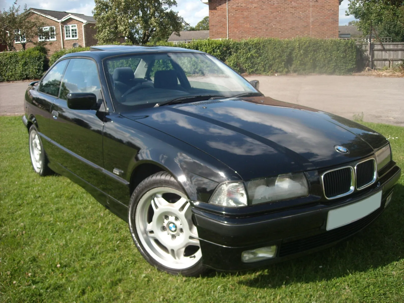 BMW 3 series 318is 1994 photo - 4