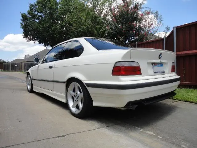 BMW 3 series 318is 1995 photo - 5