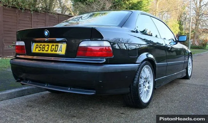 BMW 3 series 318is 1997 photo - 10