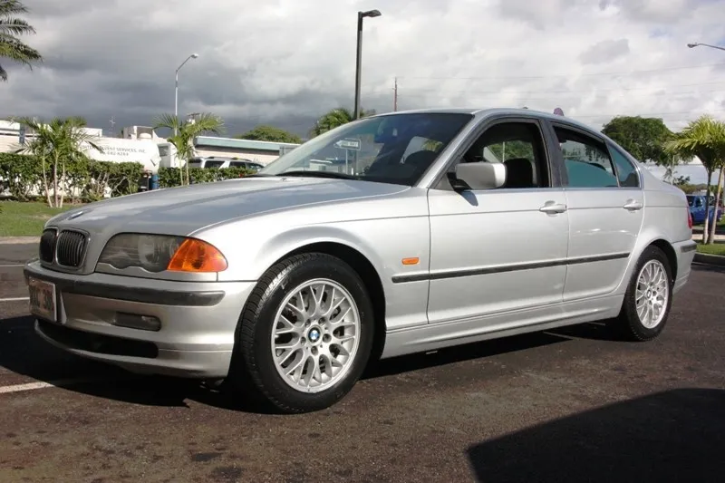 BMW 3 series 318is 2000 photo - 12