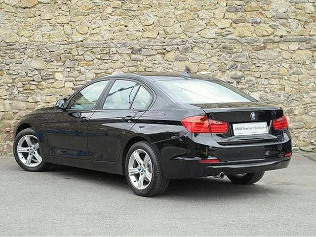 BMW 3 series 320d 2012 photo - 5